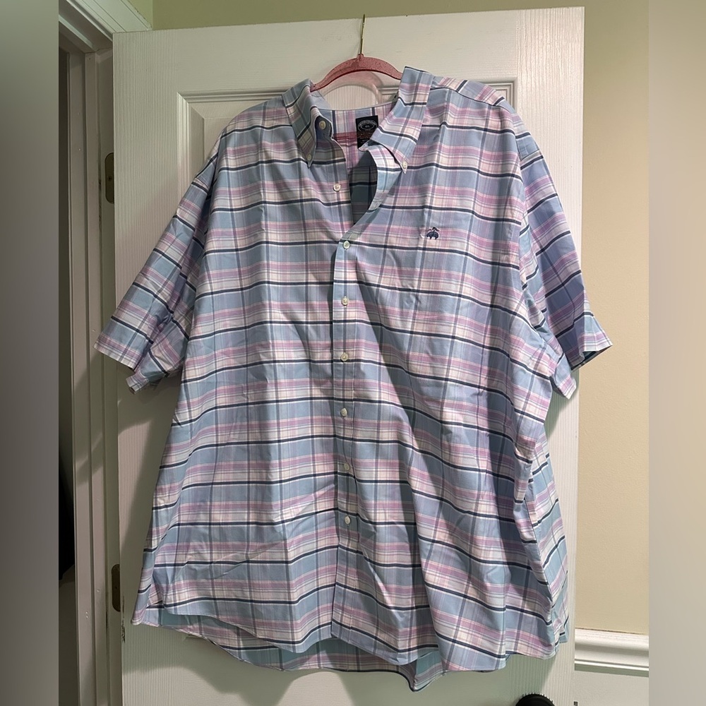 4XL Brooks Brothers Light Blue and Pink Short Sleeve Dress Shirt